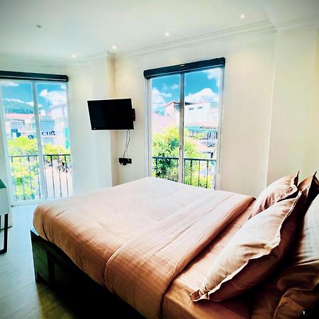 فندق Bed Station 210 كاندي المظهر الخارجي الصورة